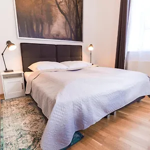 https://check-familienplatz-apartment.vienna-besthotels.com